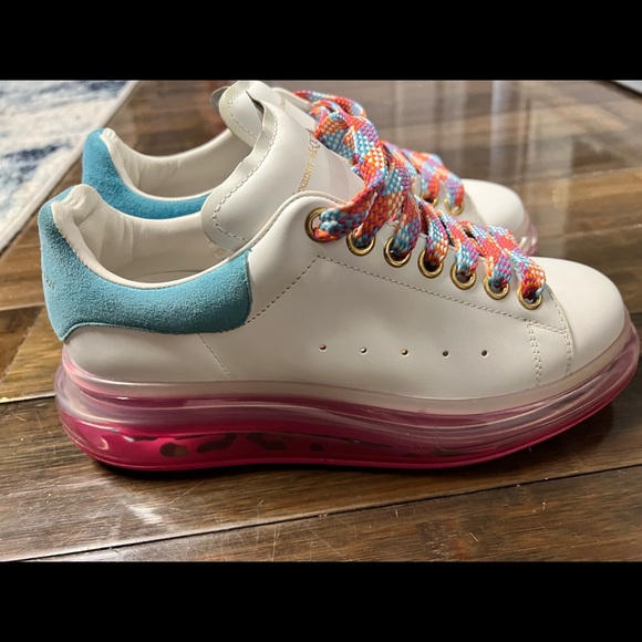 Alexander McQueen TriColor Sneaker Size 37.5 - Picture 4 of 7